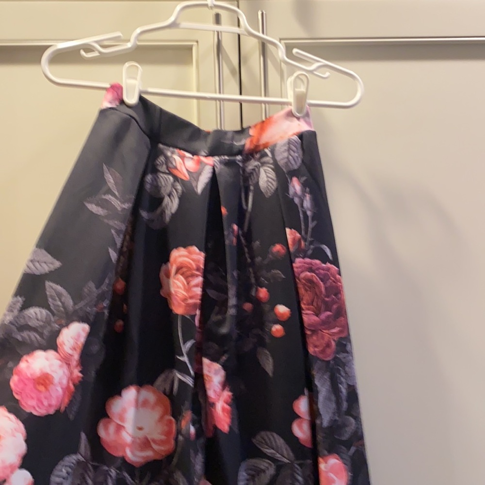 NWT Black floral midi skirt